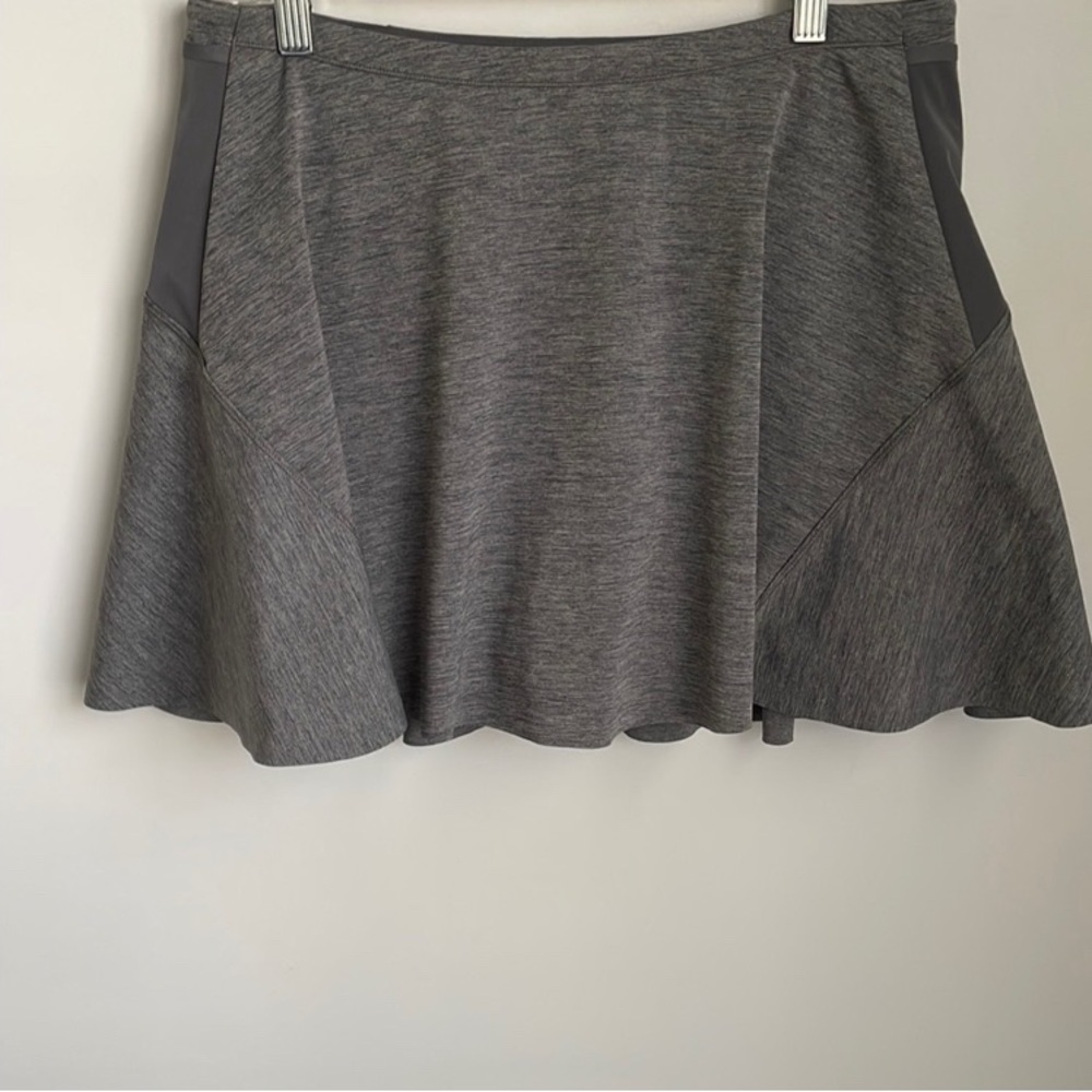 Athleta Gray Match Point Skort Size Medium